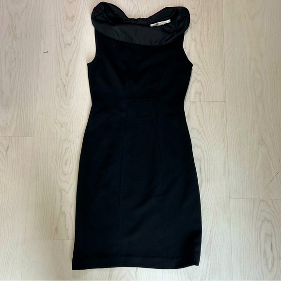 Diane Von Furstenberg Little Black Dress Off the Shoulder Mini Size 4 - Picture 1 of 6